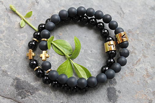 Prvé príjímanie _náramok s krížikom a iniciálkou