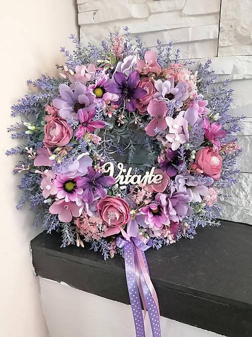 Dekorácie - Levanduľovy veniec fukchsiovy s nápisom 35cm s mašlou - 18261626_