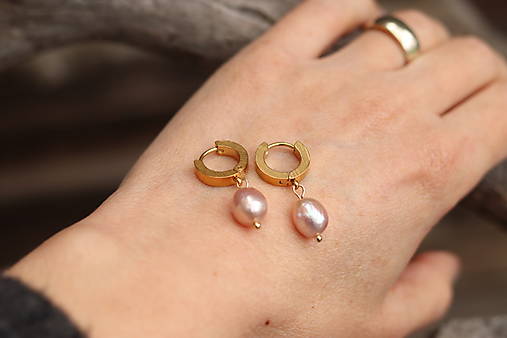 Perlové náušnice pink