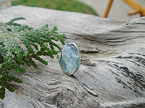 Strieborny prsteň Ag925 Akvamarín