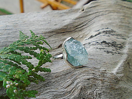 Strieborny prsteň Ag925 Akvamarín