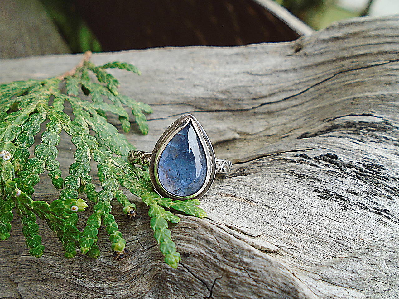 Strieborny prsteň Ag 925 Tanzanit