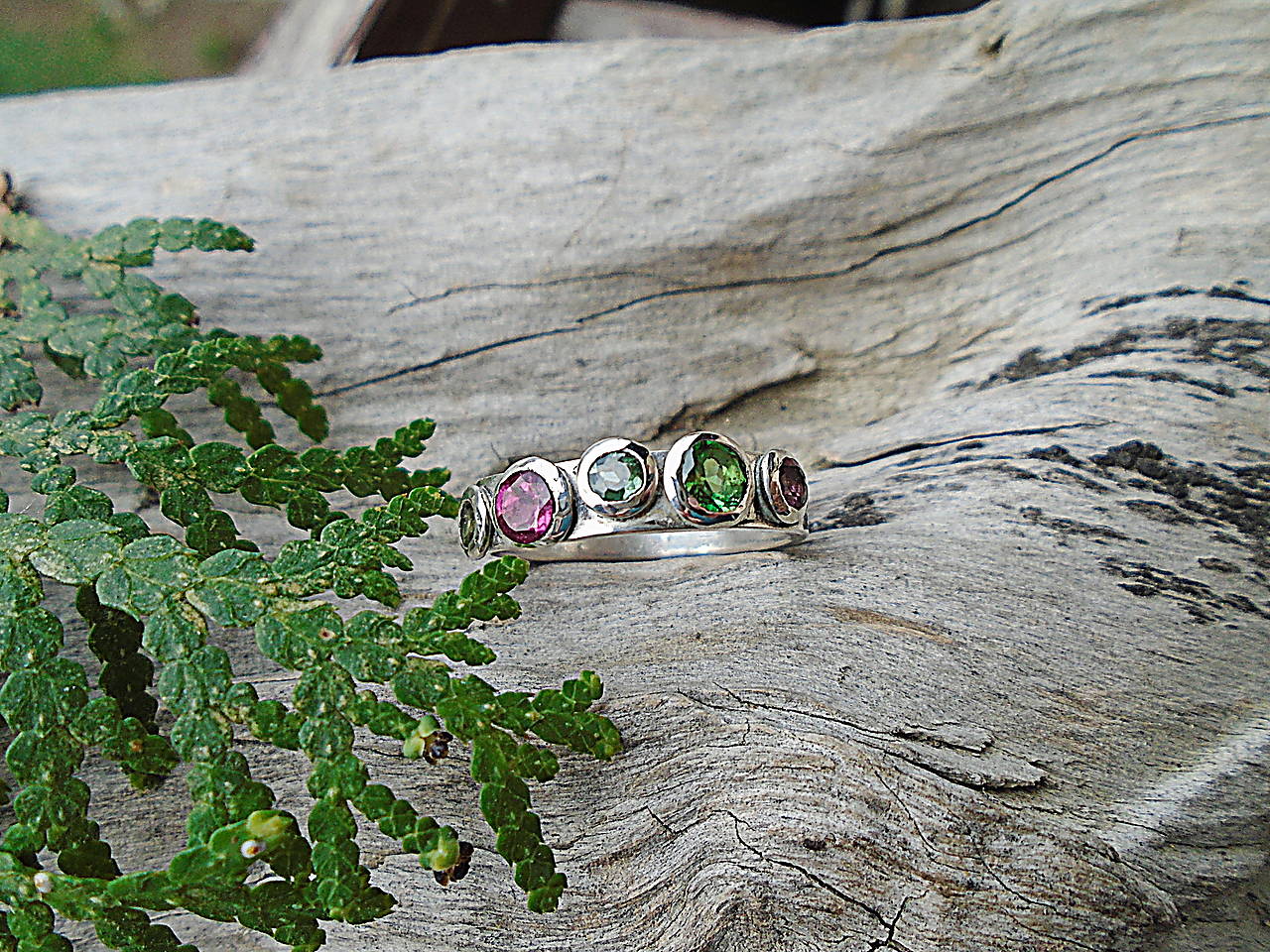 Strieborny prsteň Ag925 Turmalín - Rubelit a Verdelit