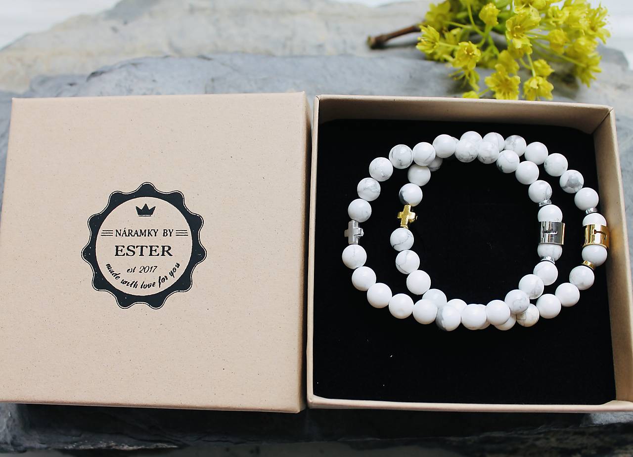 Prvé príjímanie _náramok s krížikom a iniciálkou