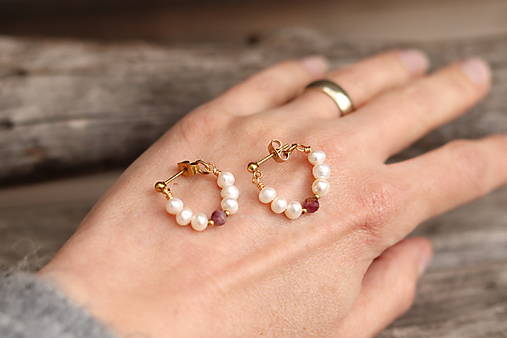 Napichovacie perlové náušnice