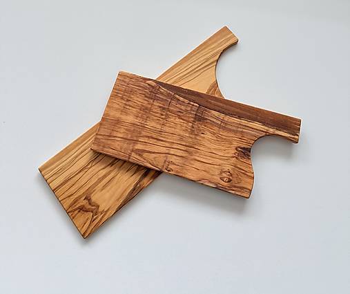 Doska s rúčkou, ktorá vydrží roky (oliva)