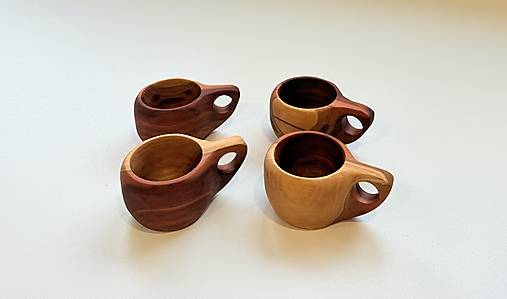 Drevené espresso šálky (orech / slivka) - „WaldMoment“