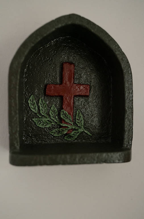 Domáci oltárik s krížom | ručne vyrobená polička na modlitbu