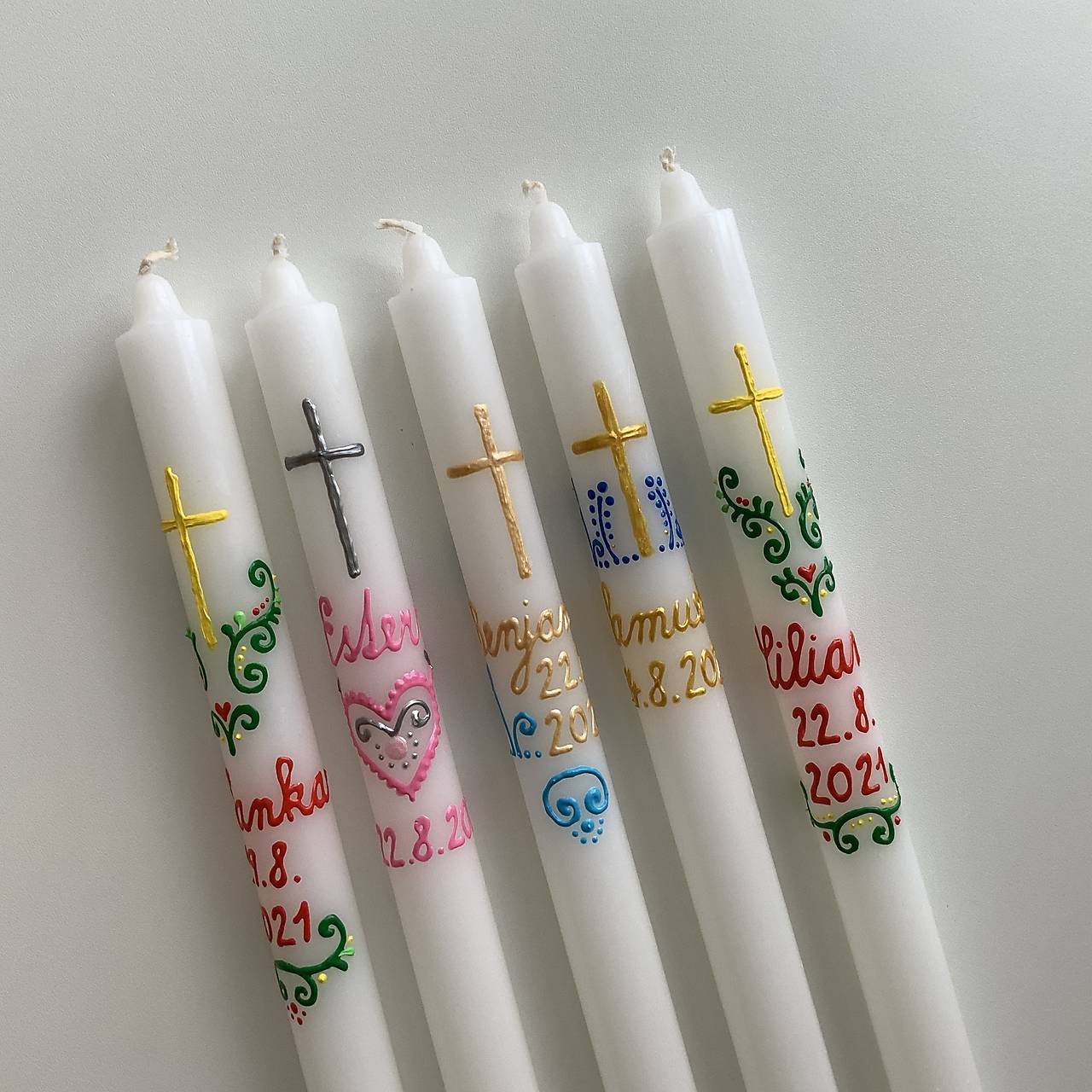 Ručne maľovaná krstná svieca NA ŽELANIE – 35 cm, biely vosk