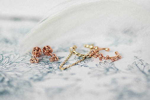 Zlatá ear cuff záušnica - Bokeh