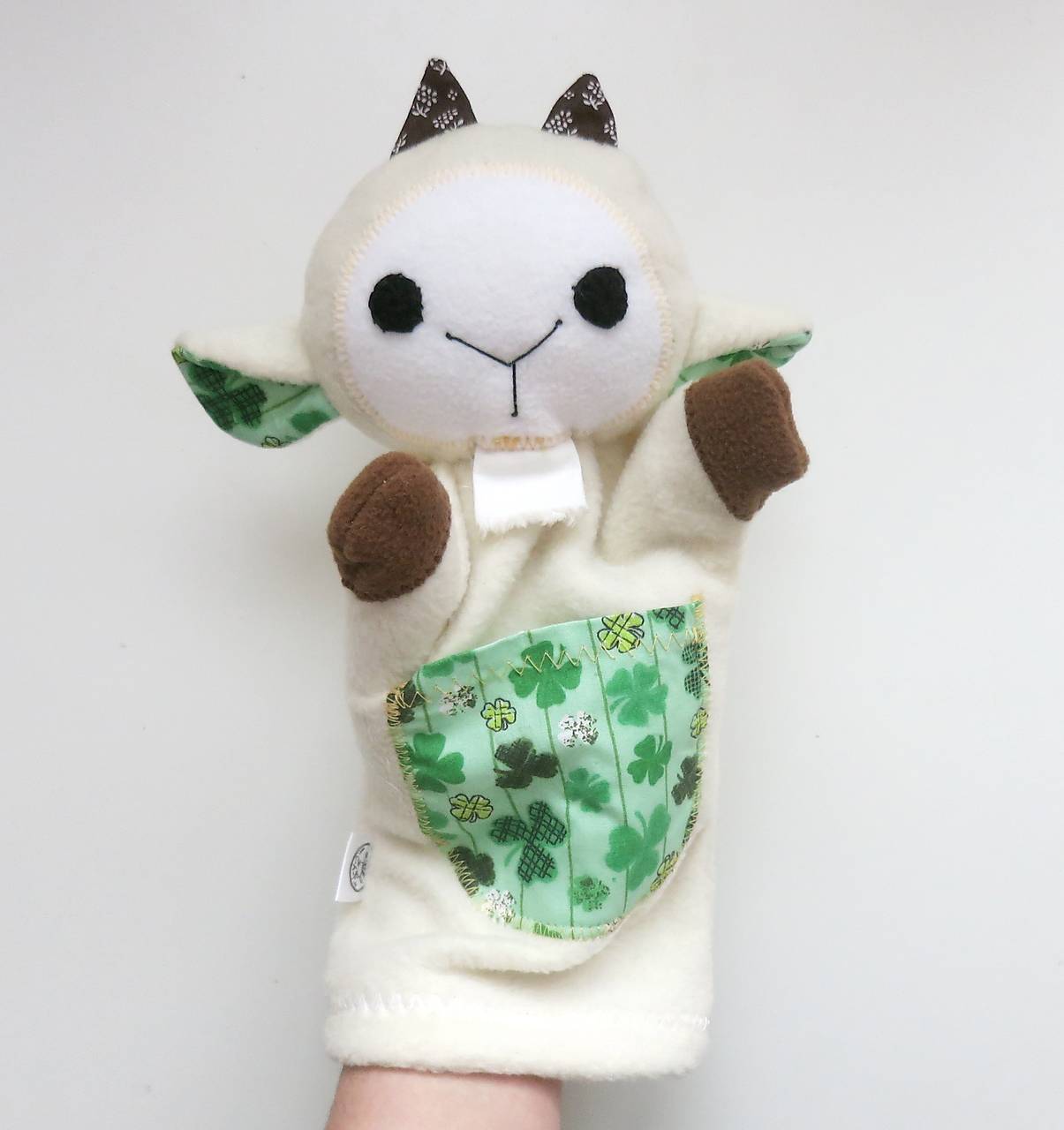 Maňuška koza (Kozička od Ďatelinovej lúky)