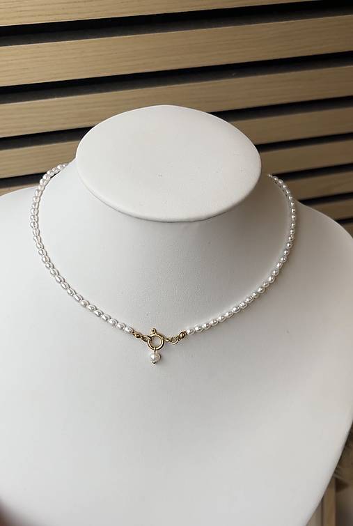 Perlový náhrdelník