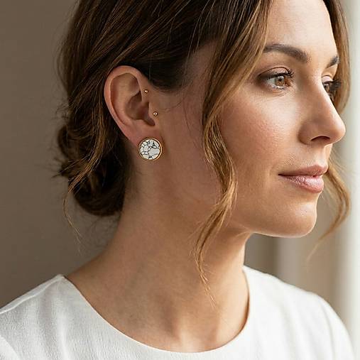 Steel Howlite Stud Earrings / Náušnice syntetický howlit, oceľ E015