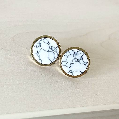 Steel Howlite Stud Earrings / Náušnice syntetický howlit, oceľ E015