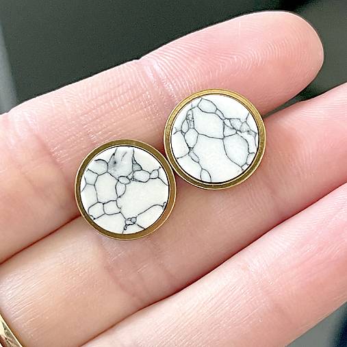 Steel Howlite Stud Earrings / Náušnice syntetický howlit, oceľ E015