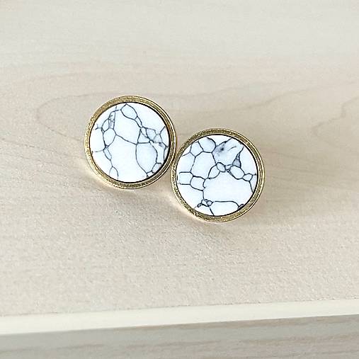 Steel Howlite Stud Earrings / Náušnice syntetický howlit, oceľ E015