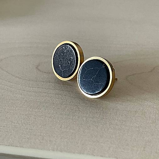 Steel Black Howlite Stud Earrings / Náušnice syntetický howlit, oceľ E015