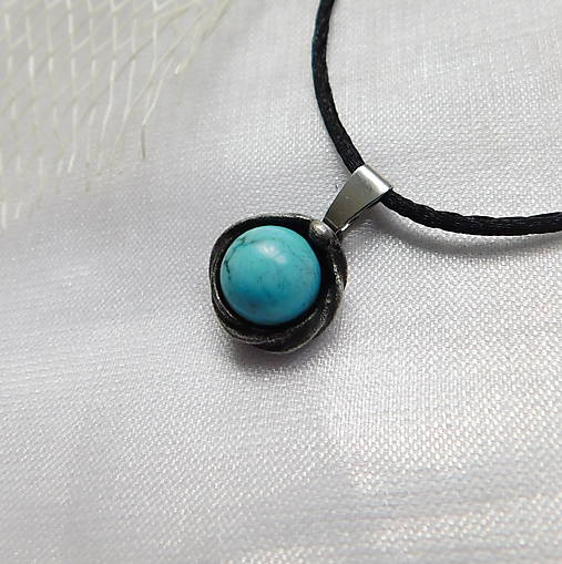 Náhrdelníky - Mini prívesok s tyrkenitom - 18274476_