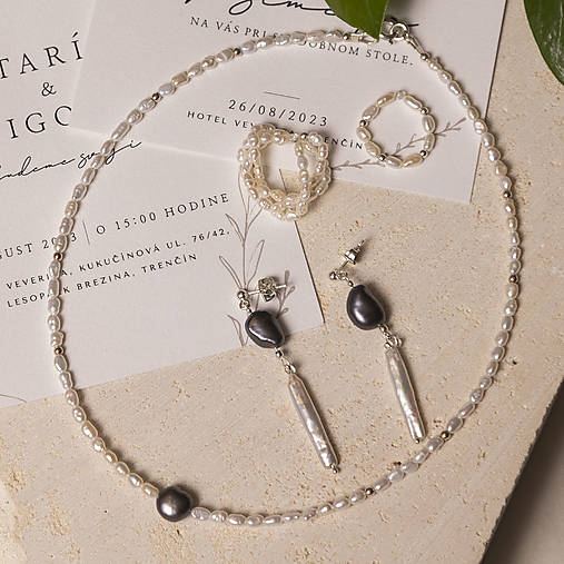 Strieborné náušnice s tmavou perlou – Silver Dark