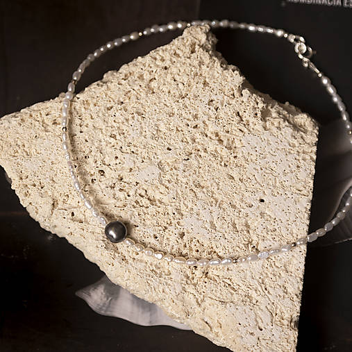 Strieborný náhrdelník s tmavou perlou – Silver Dark