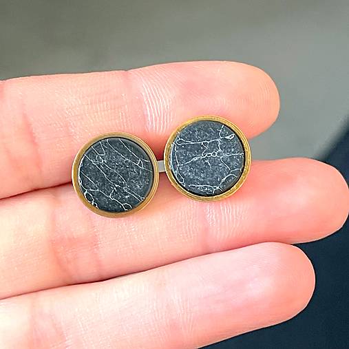 Steel Antracite Howlite Stud Earrings / Náušnice syntetický howlit, oceľ E015