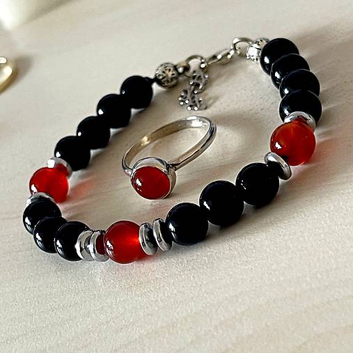 Carnelian and Black Agate Bracelet / Náramok karneol, achát, E034