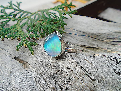 Strieborny prsteň Ag925  Aurora opál
