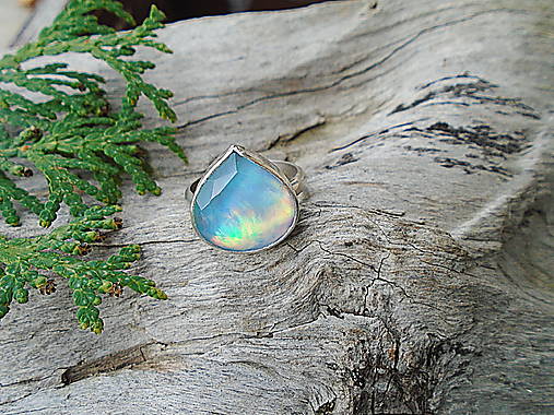 Strieborny prsteň Ag925  Aurora opál