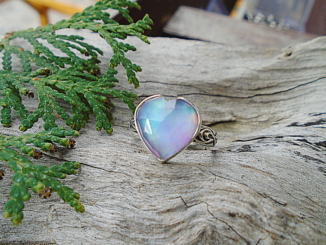 Strieborny prsteň Ag925  Aurora opál Srdiečko