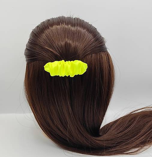 Ozdoby do vlasov - Spona do vlasov scrunchie reflexná 8 cm - 18277279_