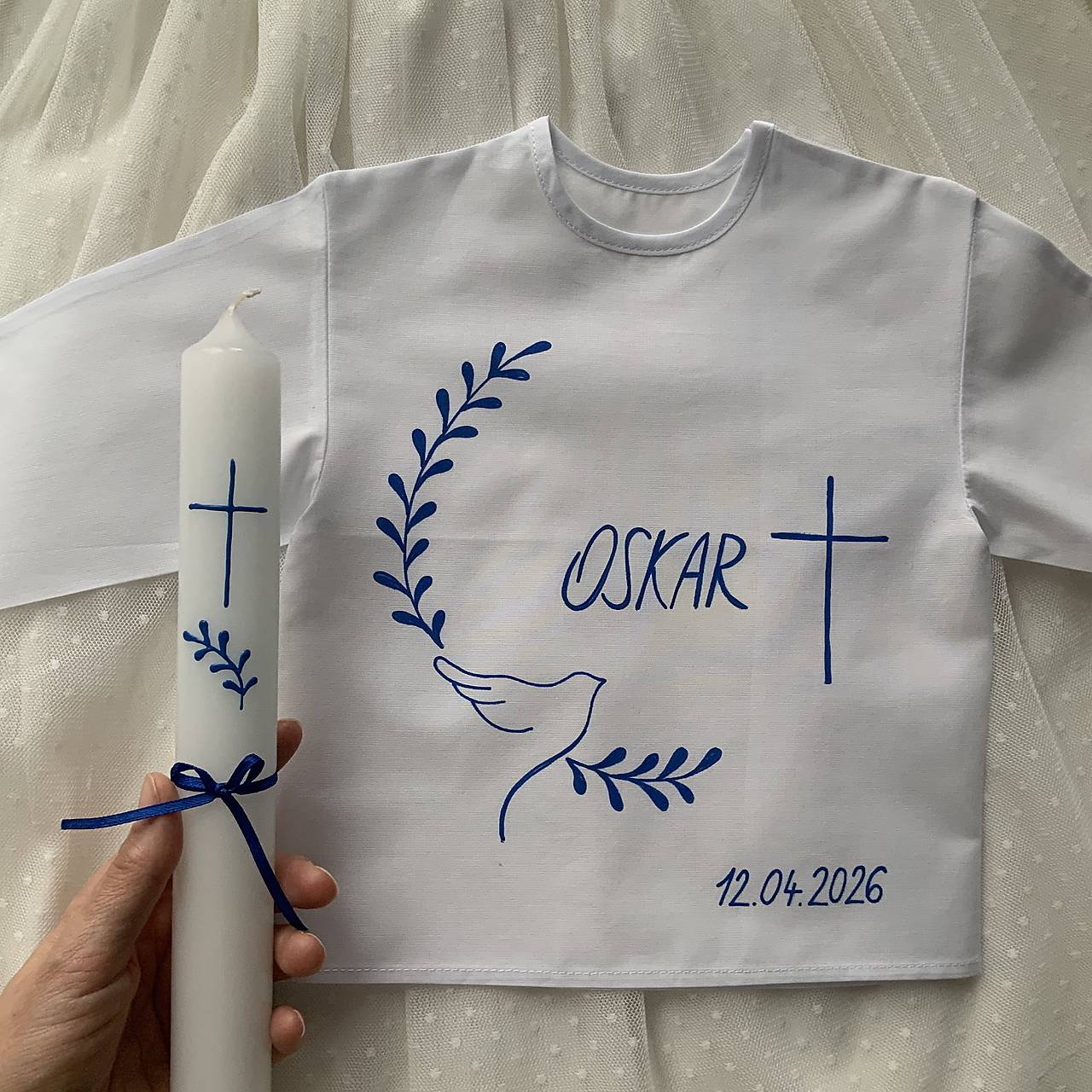 Krstná košieľka a svieca na krst ručne maľovaná s holubicou a halúzkami