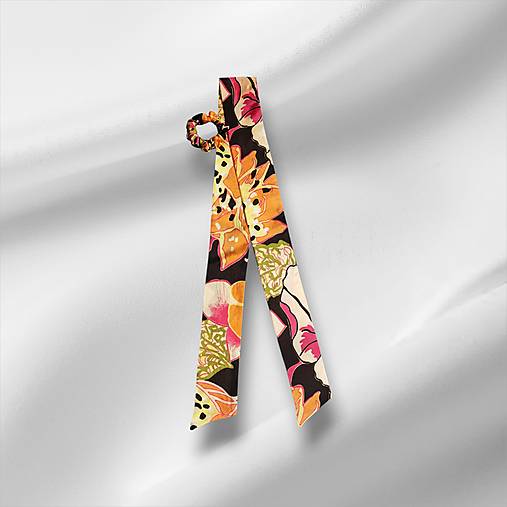 Hodvábna gumička so šatkou – multifunkčný doplnok z pravého hodvábu SilkByAG (Pestrofarebná)