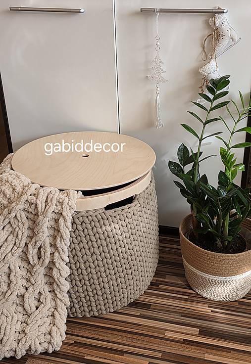 Háčkovaný Mojžišov koš pre bábätko s hojdacou kolískou/stojanom a súpravou košíkov (Háčkovaný veľký kôš na deky/hračky s obručou a vrchnákom)