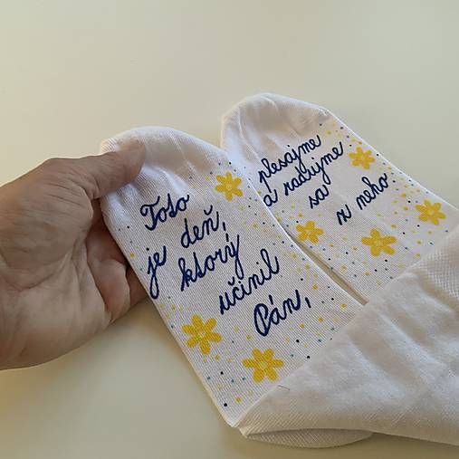 Motivačné maľované ponožky s nápisom na želanie