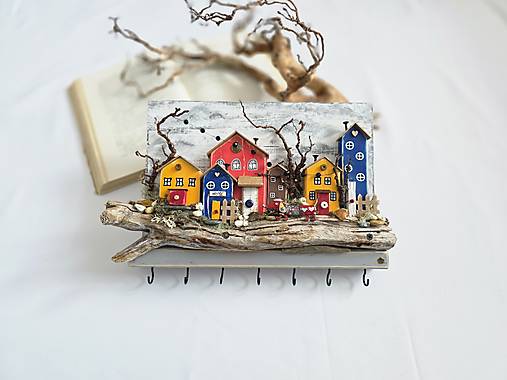 Nábytok - Vešiak na kľúče ,,Wonderland,, - 18283667_