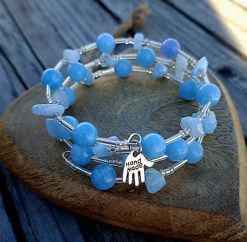 Náramky - Akvamarínový náramok na pamäťovom drôte – minerálny šperk handmade.byIff - 18282333_