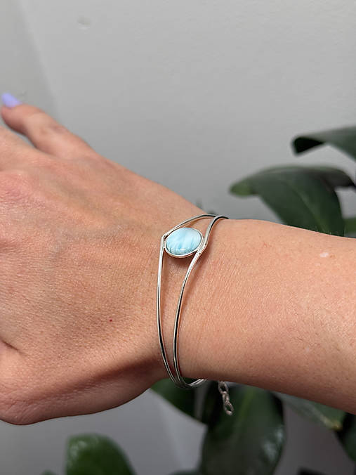 Strieborný 925/1000 náramok s larimarom