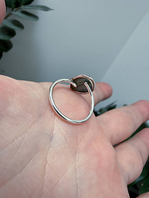 Strieborný 925/1000 prsteň s labradoritom