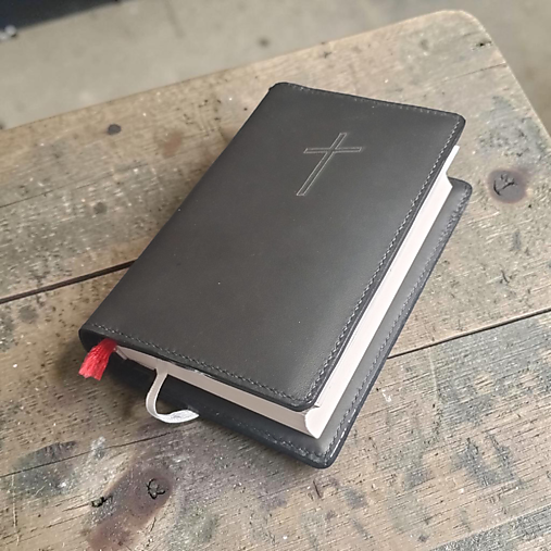 Kožený obal na evanjelický, katolícky spevník