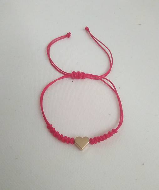 Náramky - Červený ochranný náramok so srdiečkom - 18290458_