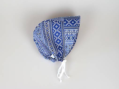 Letný detský čepček folklór modrý