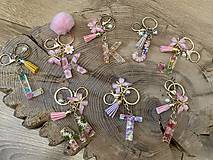 Kľúčenky - ♥ Kľúčenka s príveskom zo živice ♥ - IHNEĎ K ODBERU  - 18293969_