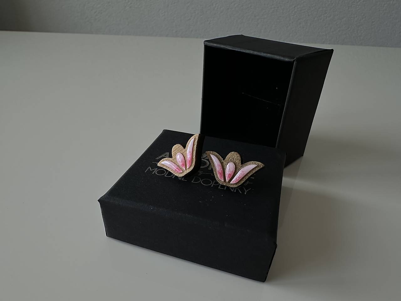 Zapichovačky tulipániky živicované (Ružová)