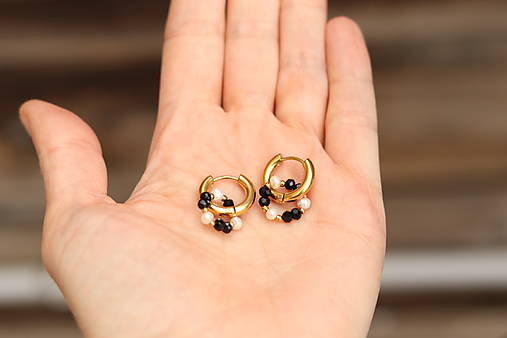 Náušnice kruhy Spinel, perly