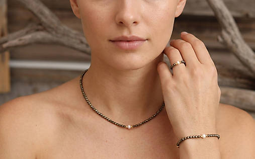 3-dielny set pyrit, perly