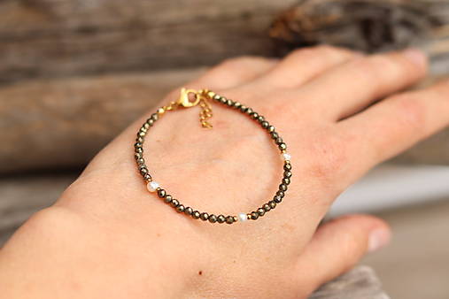 3-dielny set pyrit, perly