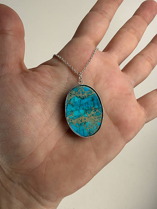 Strieborný 925/1000 prívesok s regalitom