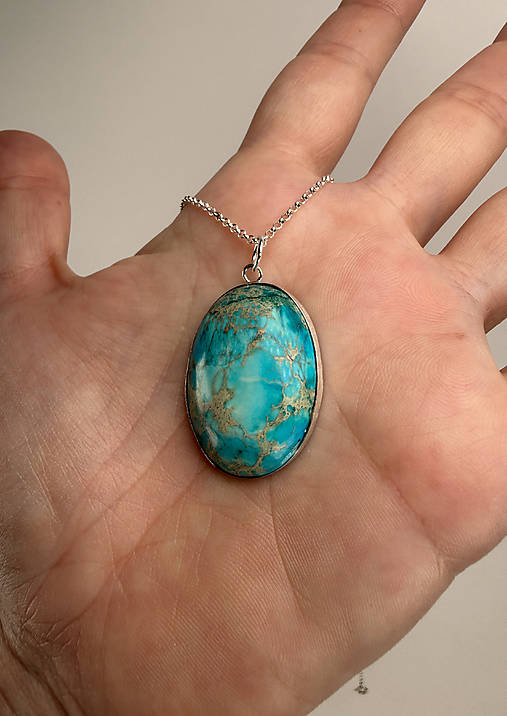 Strieborný 925/1000 prívesok s regalitom