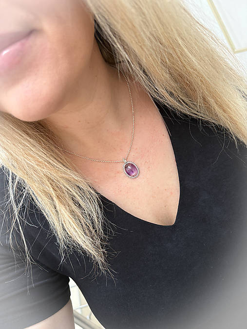 Strieborný 925/1000 prívesok s ametystom