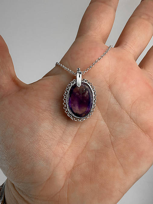 Strieborný 925/1000 prívesok s ametystom